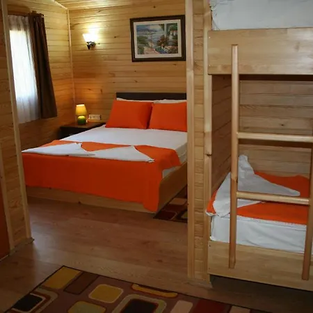 Hotel Canada & Çıralı