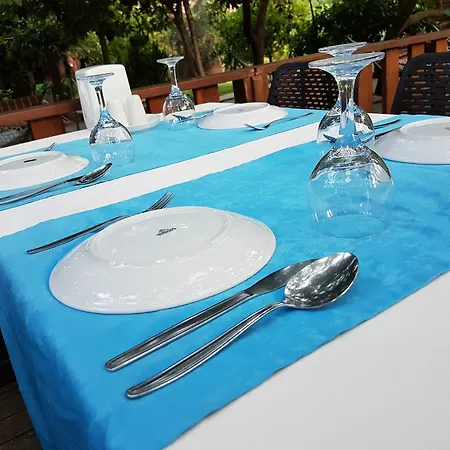 Canada & Hotel Çıralı