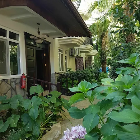 Otel Canada & Çıralı
