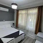 Canada & Hotel