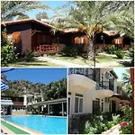 Hotel Canada & 3*